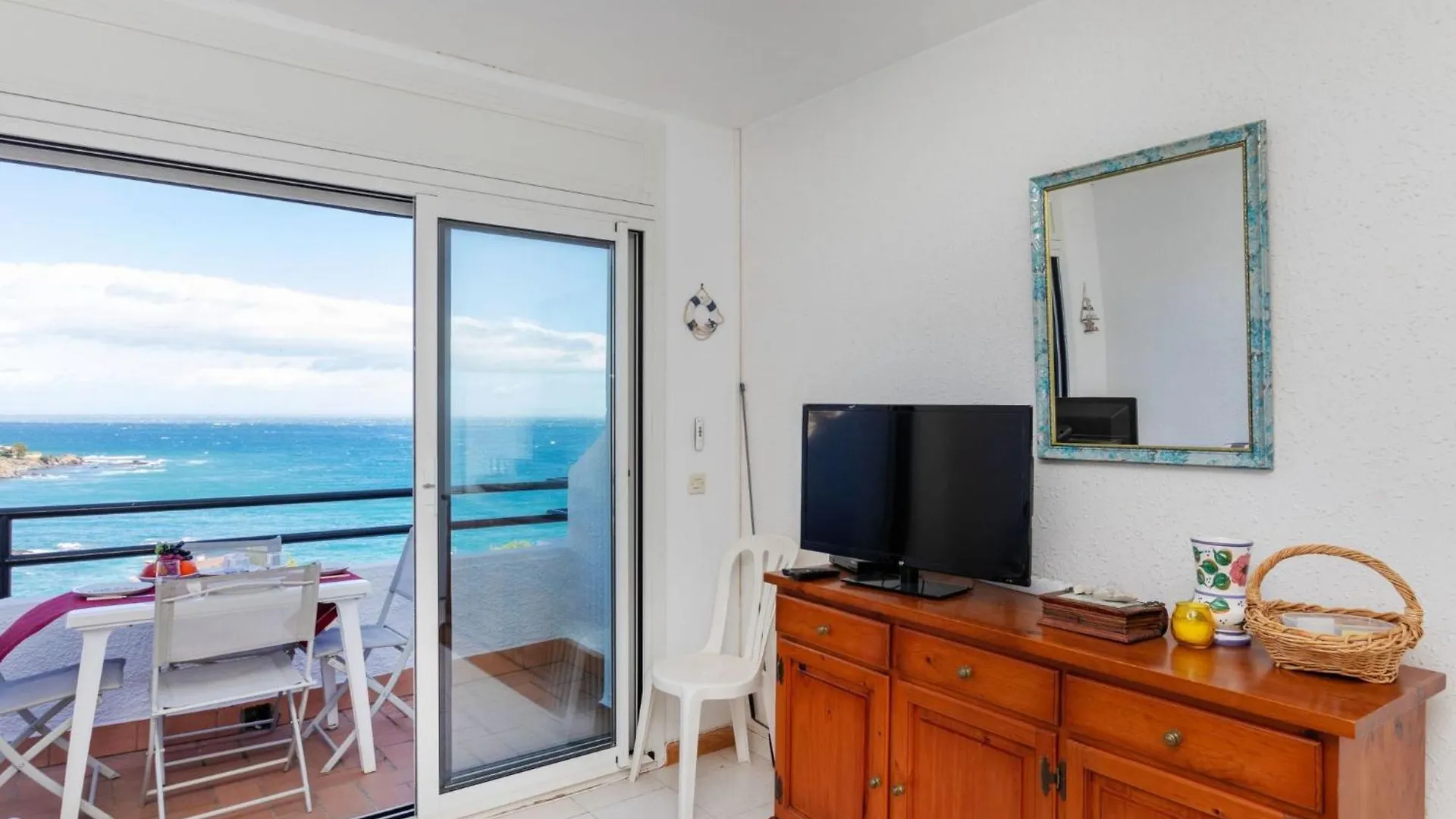 Apartment Aloes-1 By Interhome Llanca